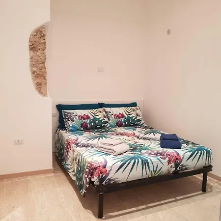 Casa Wells 2 Bed 2 Bath Overlooking Pizzo Historical Center * 皮佐