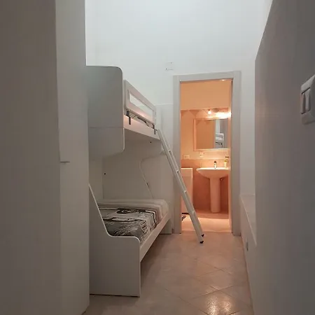 Casa Wells 2 Bed 2 Bath Overlooking Pizzo Historical Center * بيتسو